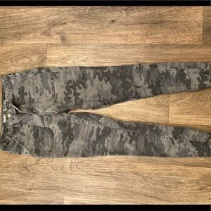 Camo Skinny jeans